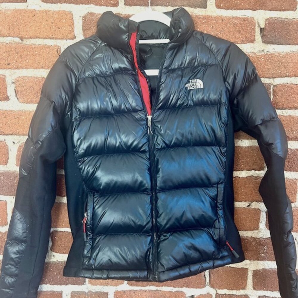 Black North Face Down Puffer - Size Small